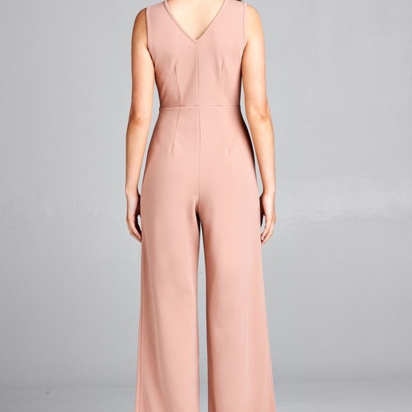 [New Wholesale] Double V-Neck Long Wide Jumpsuit - Picture 2 of 2